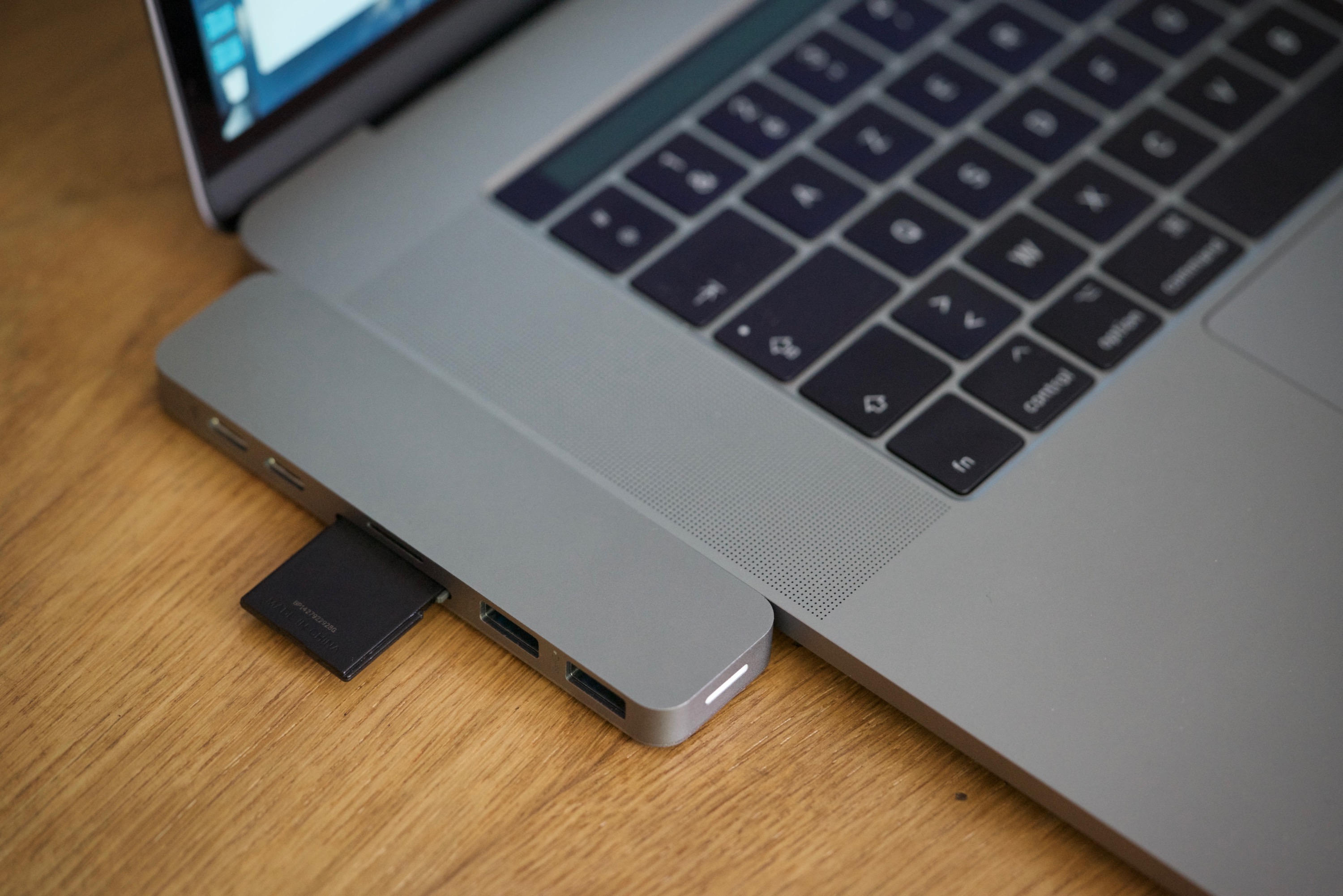 L’absence de slot SD sur le MacBook Pro est une vraie galère