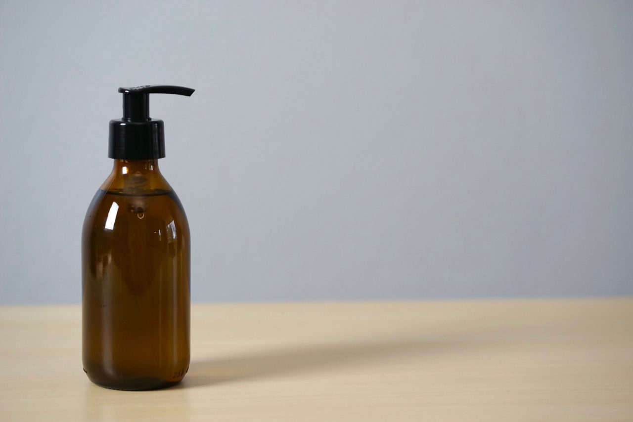 bouteille pompe verre huile massage