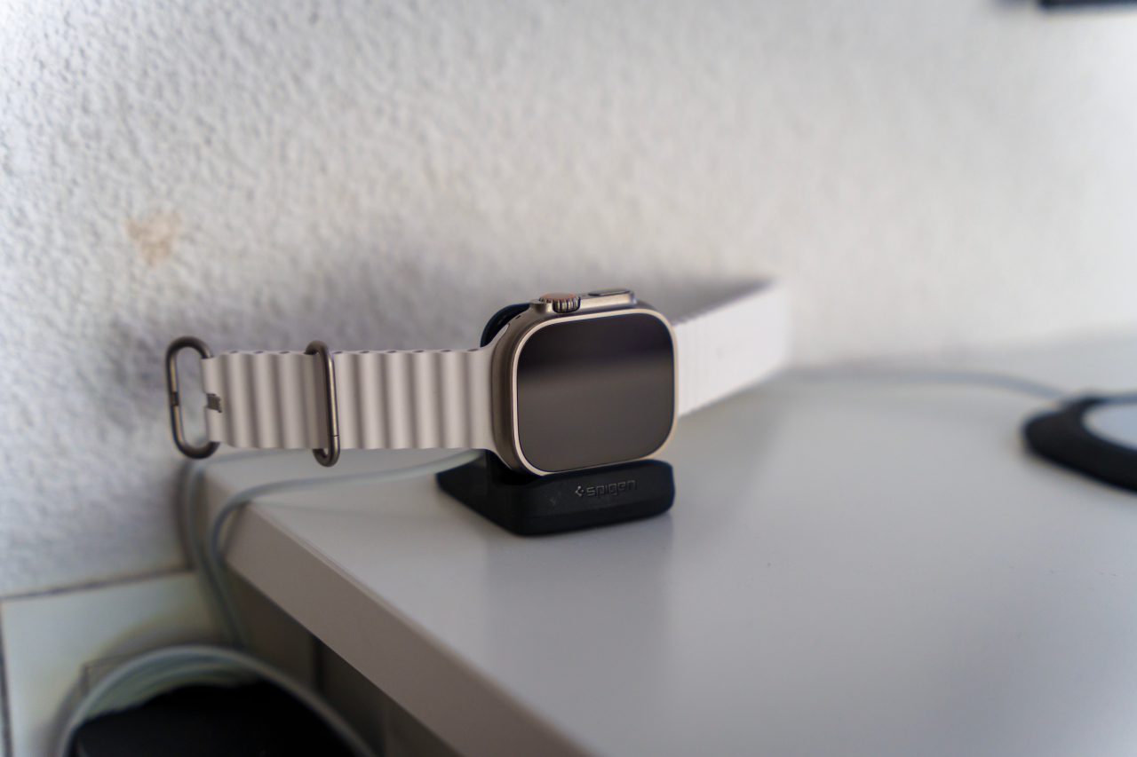 charge Apple Watch Ultra