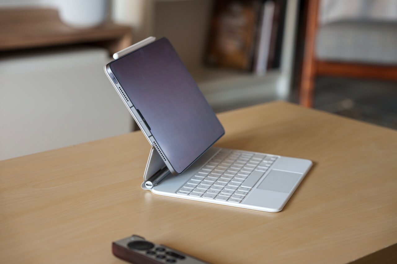 iPad Magic Keyboard blanc Apple